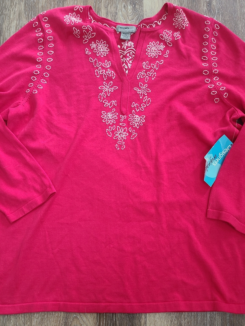 Designers Originals embroidered split-neck knit top Womens Size 2x New With Tags